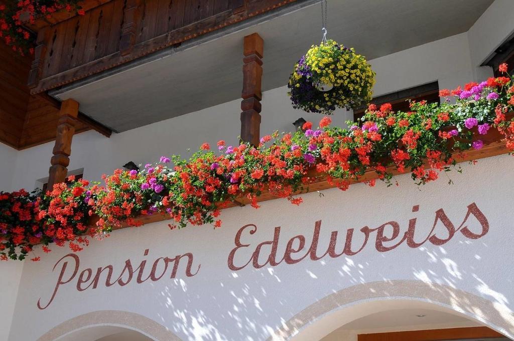 Pensione Edelweiss San Cassiano  Esterno foto