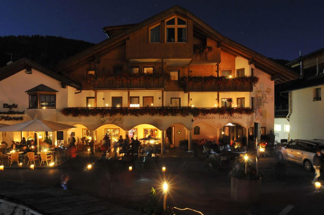 Pensione Edelweiss San Cassiano  Esterno foto